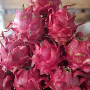 Buah Naga: Manfaat, Kandungan Gizi, dan Tips Menikmatinya yang Perlu Kamu Tahu